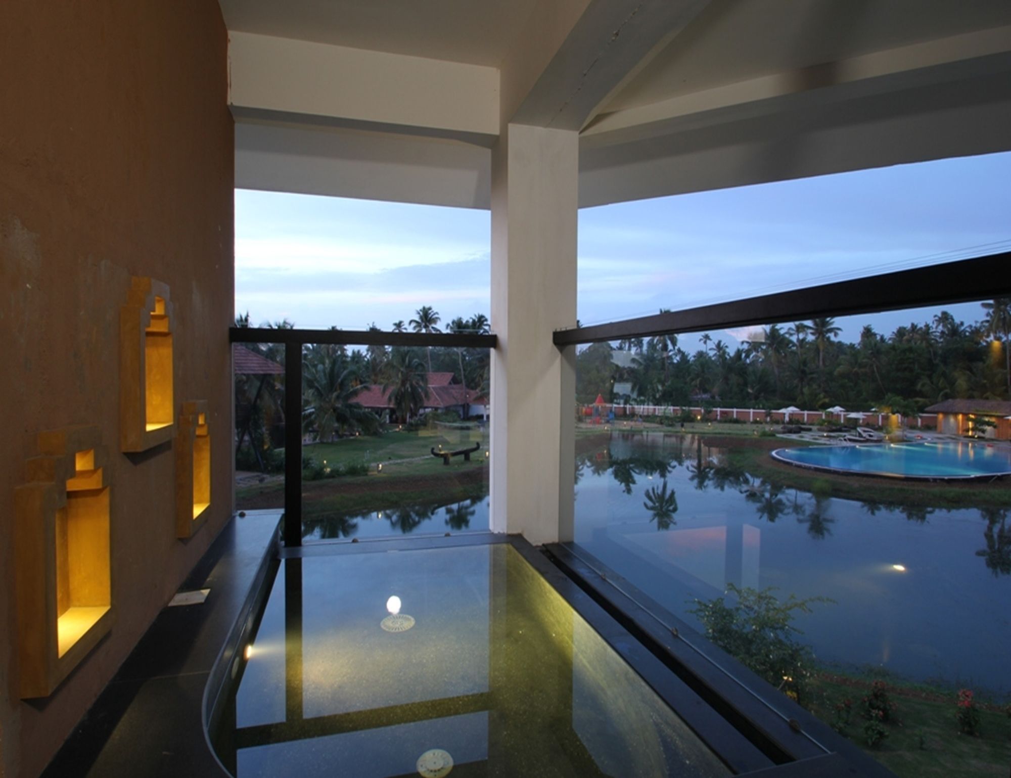 Vasundhara Sarovar Premiere Alappuzha Exterior photo